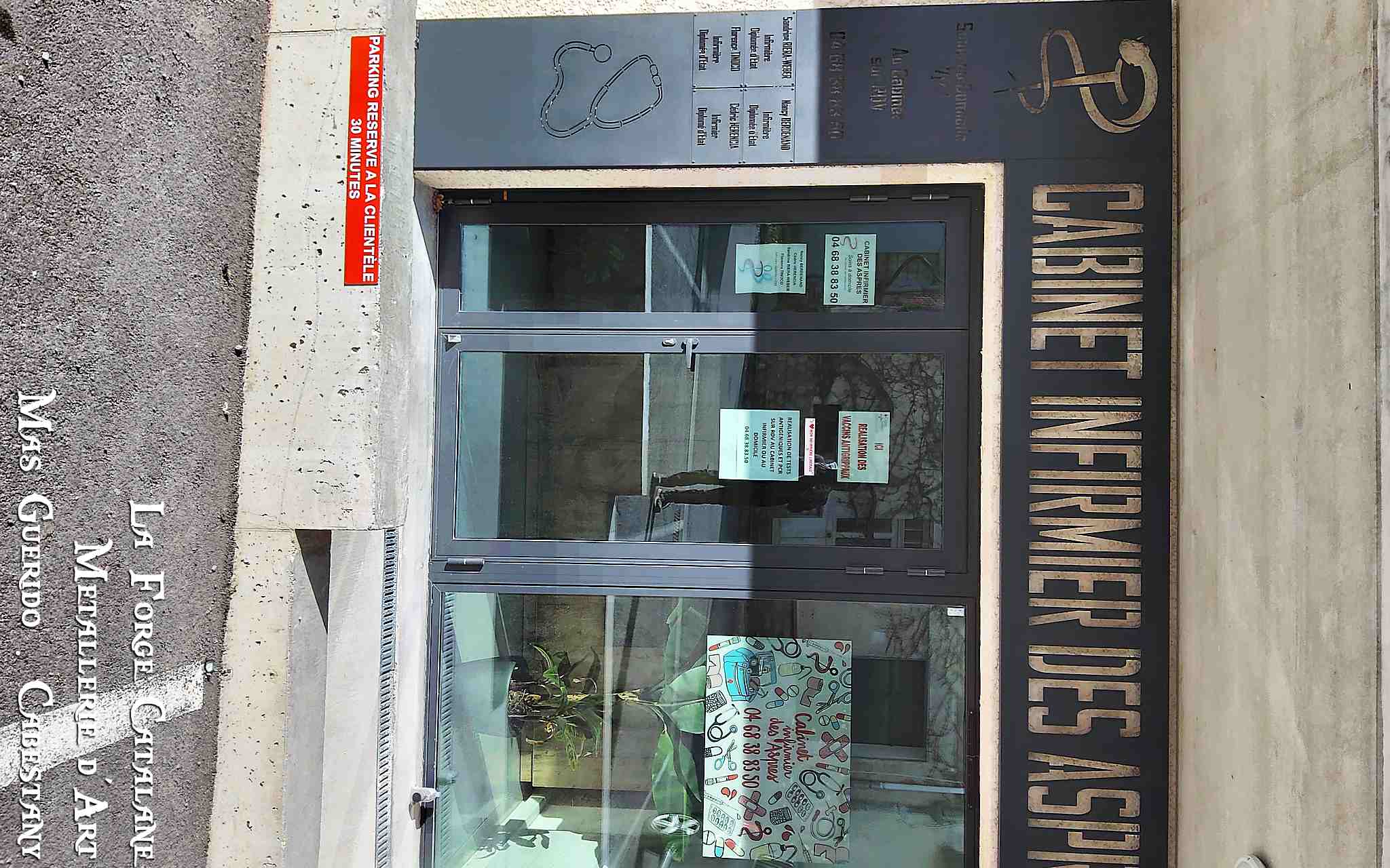 enseigne en fer en decoupe laser  forge catalane.jpg